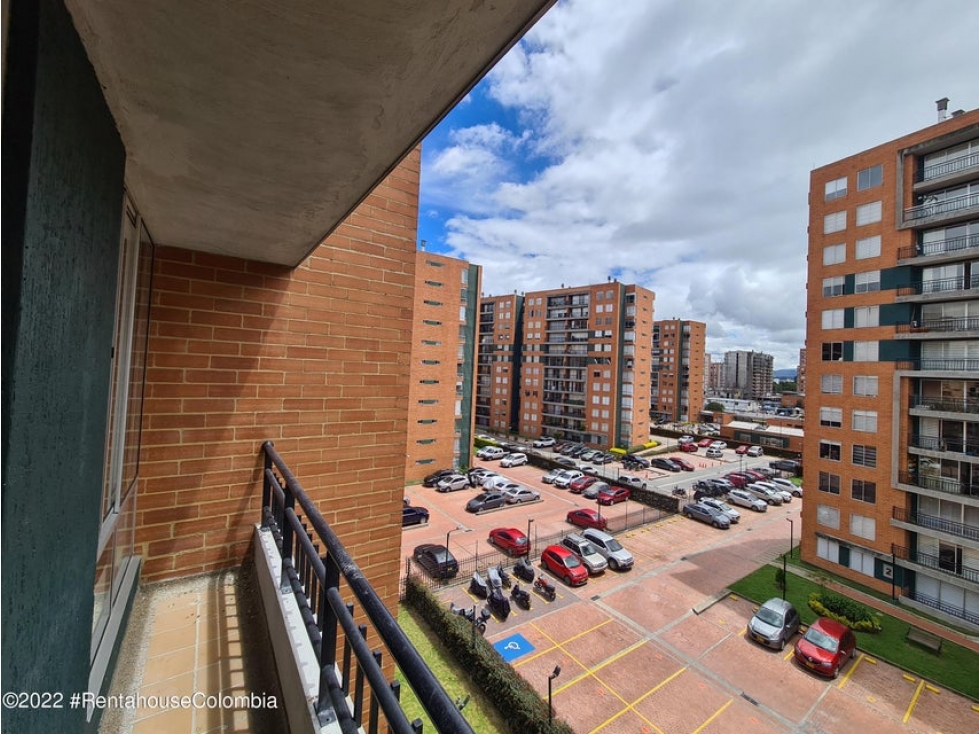 Apartamento en  Gran Granada RAH CO: 24-310