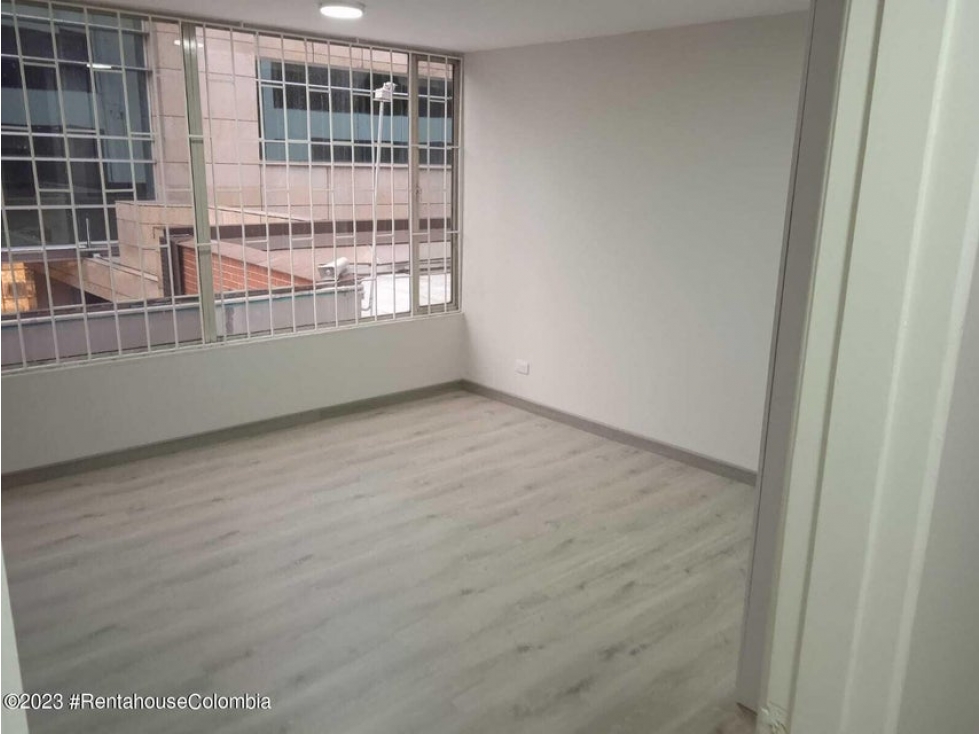 Apartamento en  Chapinero Norte RAH CO: 24-900