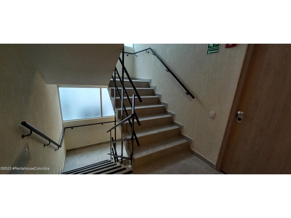 Apartamento en  Calahorra(Cajica) RAH CO: 24-882