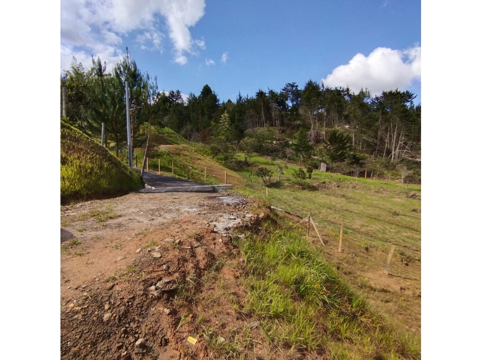 LOTES TIPO CONDOMINIO CAMPESTRE EN SAN VICENTE FERRER ANTES DEL PUEBLO