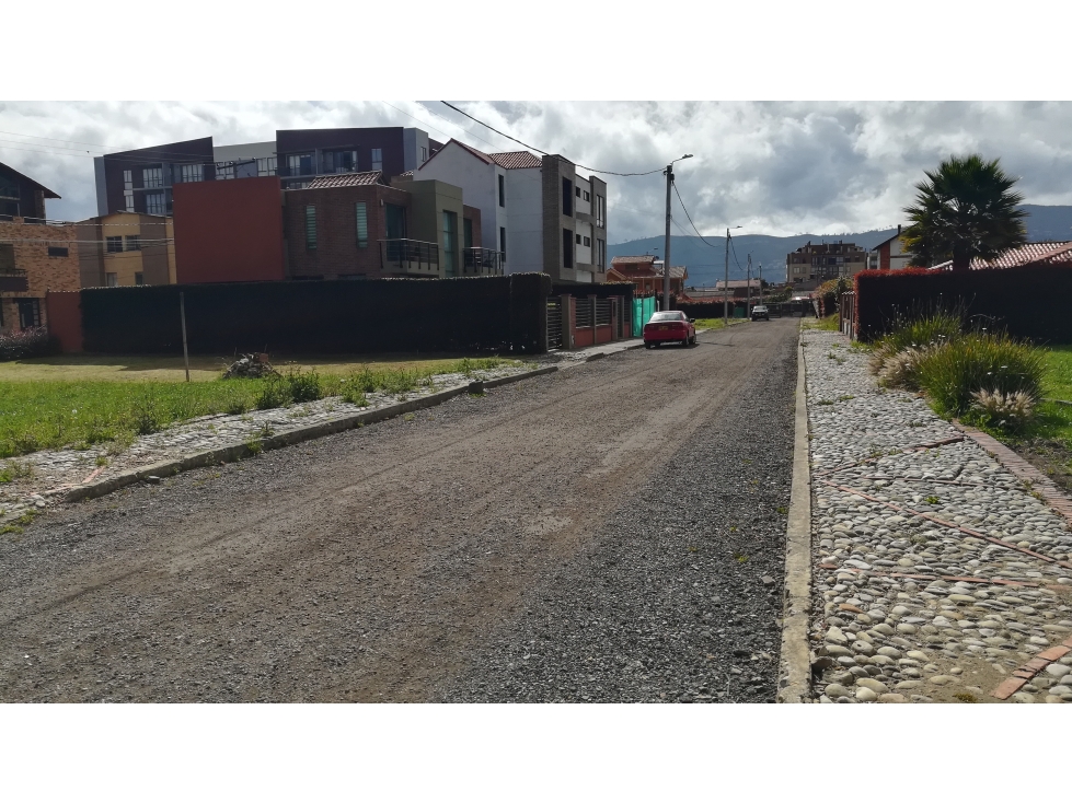 LOTE, CANELON, FRENTE A PADRES PASIONISTAS, 315 M2, URBANO, 5 PISOS