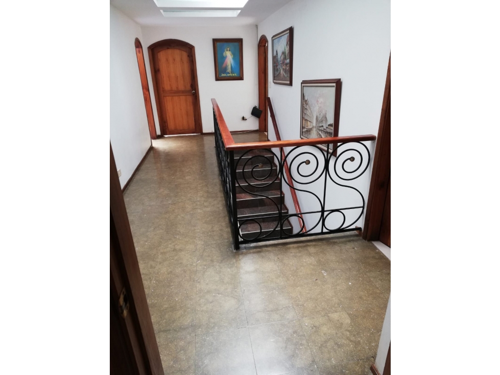 Se vende casa con renta en Palermo