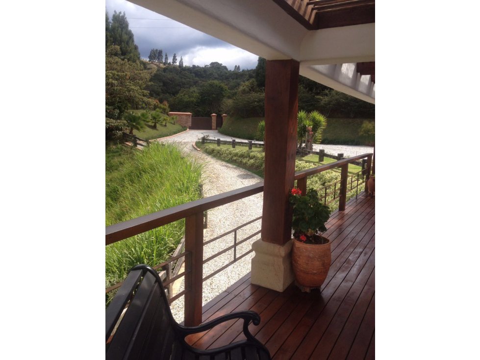 Casa en Venta en Envigado, Alto de las Palmas