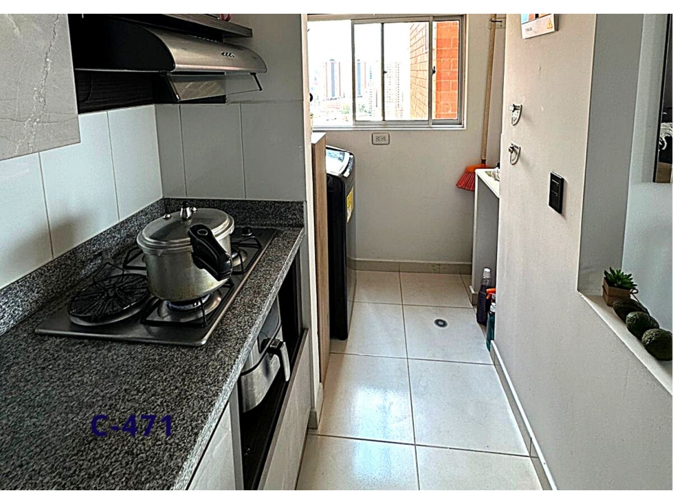 EN EL MEJOR PUNTO DE ASDESILLAS - SABANETA   VENDO APARTAMENTO C-471