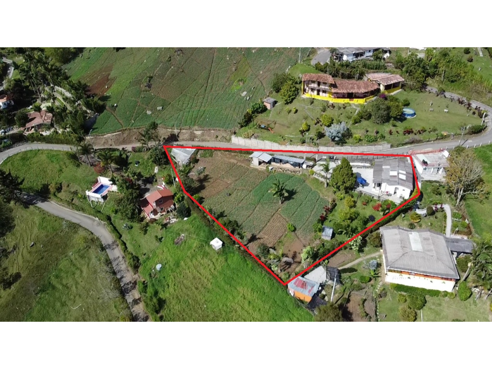 SE VENDE FINCA CON BELLA PANORÁMICA EN GIRARDOTA