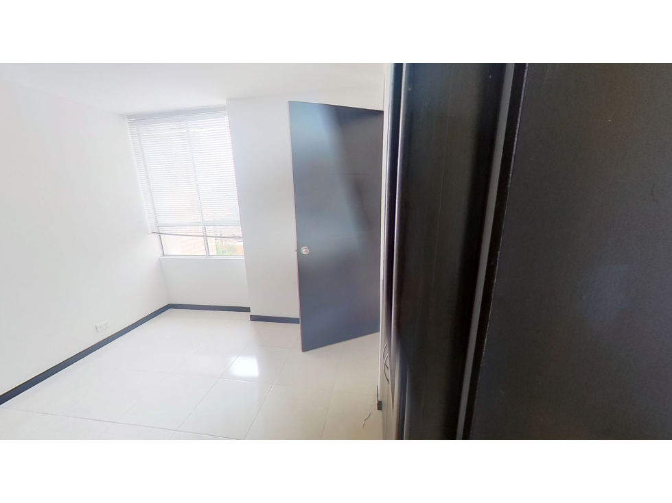 VENDO APARTAMENTO EN ENVIGADO SECTOR ALTO DE LAS FLORES PARTE BAJA