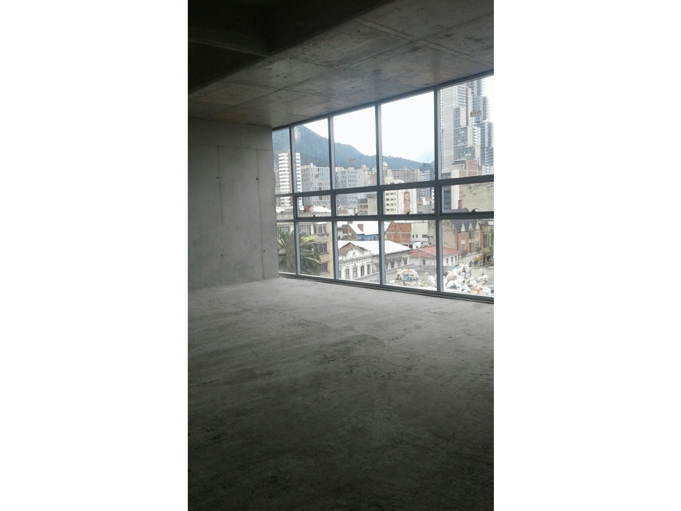 OFICINA EN VENTA EN BOGOTA- CENTRO 98 M2