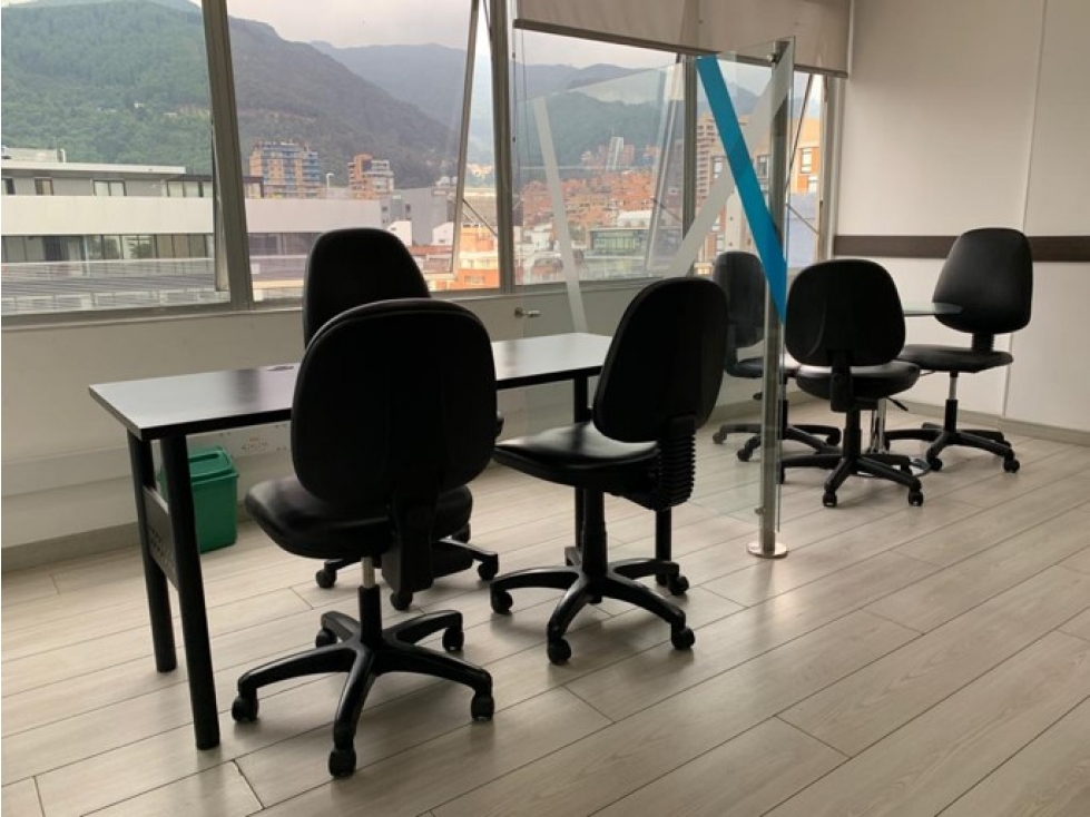 OFICINA EN VENTA EN BOGOTA-Chico Reservado 82 m2