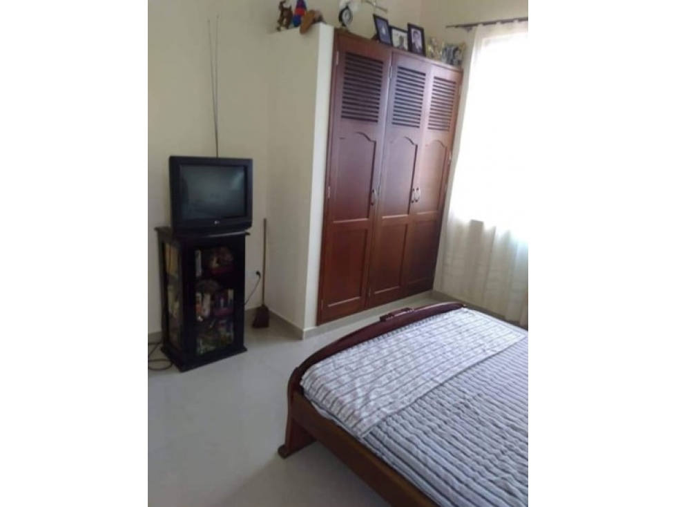 CASA EN VENTA EN ANAPOIMA  380  M2