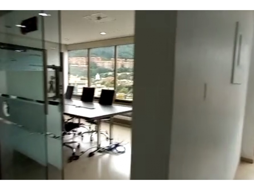 OFICINA EN ARRIENDO EN BOGOTA-Santa Barbara 150 m2