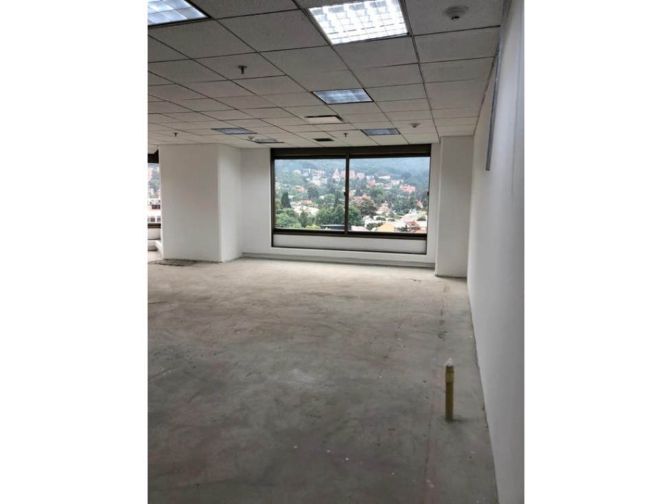 OFICINA EN ARRIENDO EN BOGOTA-Santa Barbara 143 m2