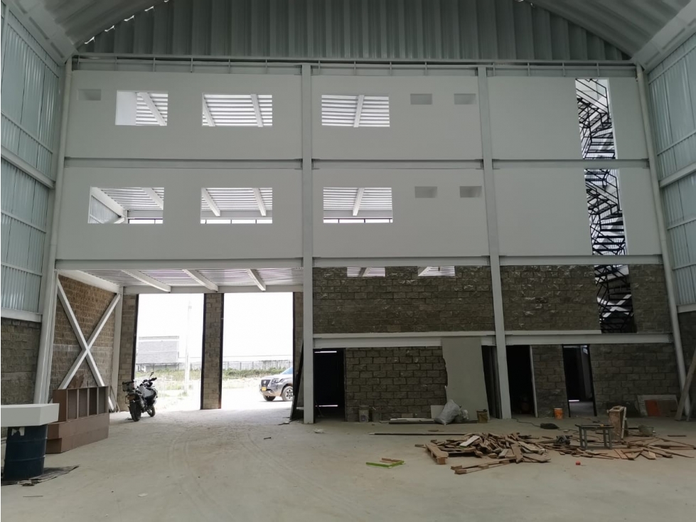 BODEGA EN VENTA EN SIBERIA 1.850 M2