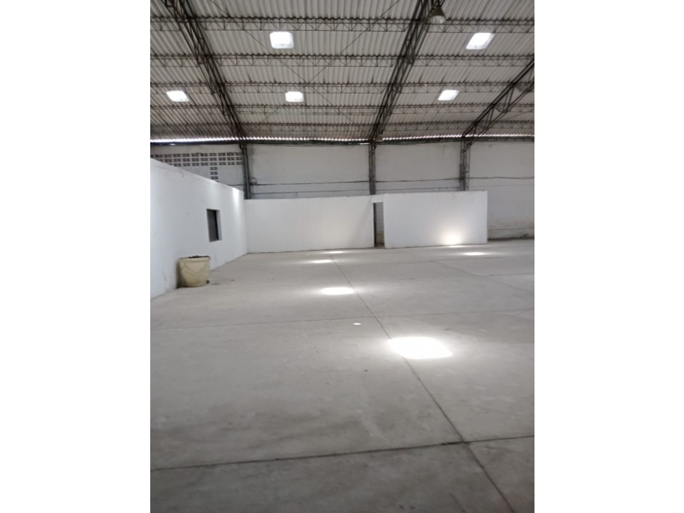 BODEGA EN ARRIENDO EN BARRANQUILLA 900 m2