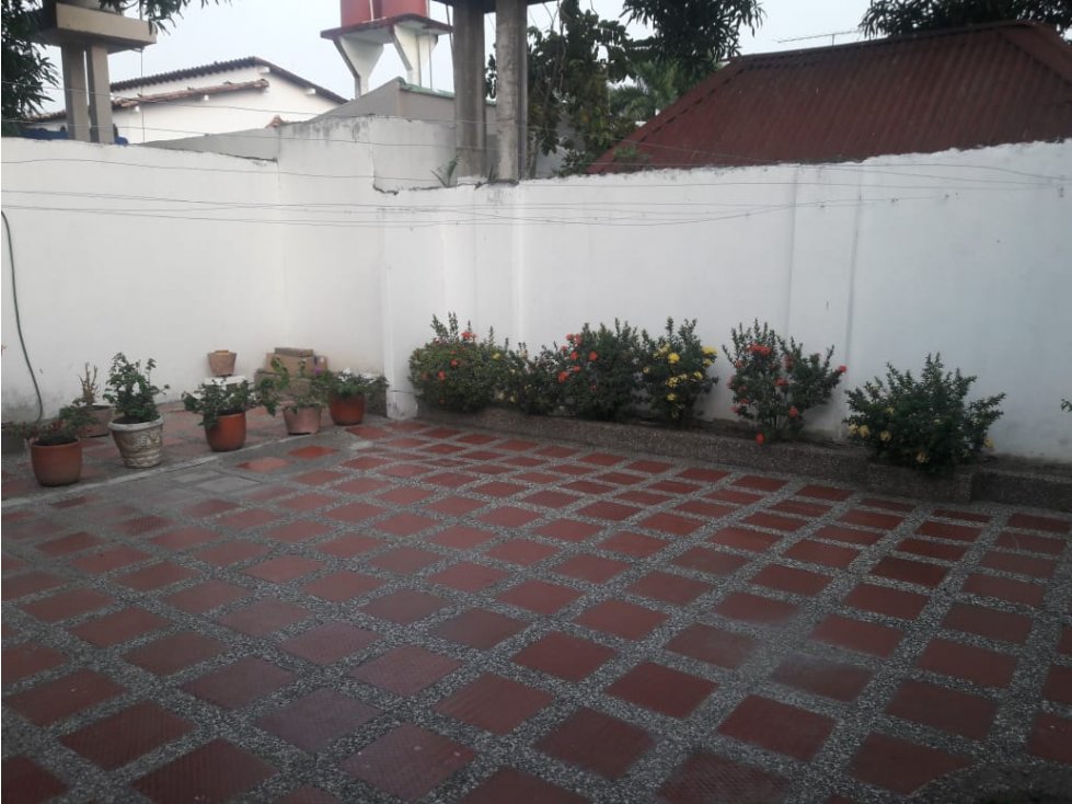 venta de espaciosa casa en  pasatiempo,monteria