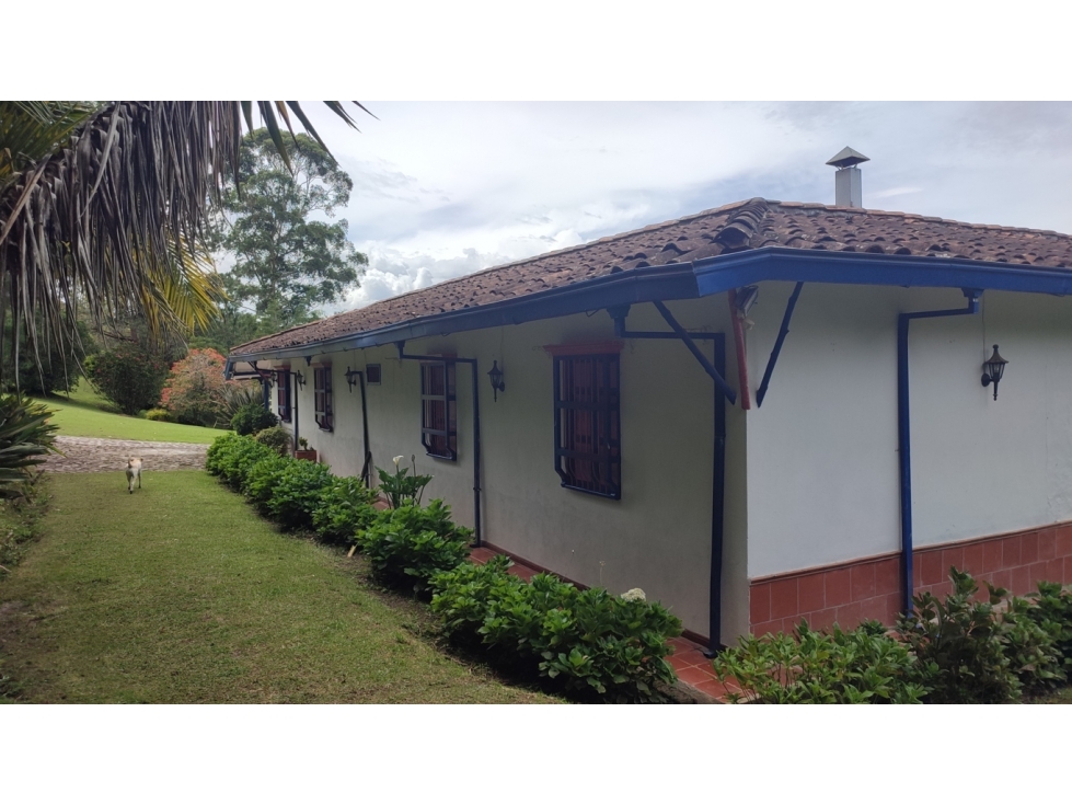 casa finca en venta via Rionegro la ceja.(Quirama)