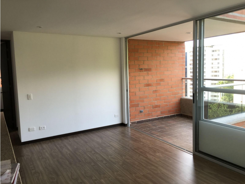 Vendo apartamento en el Esmeraldal.