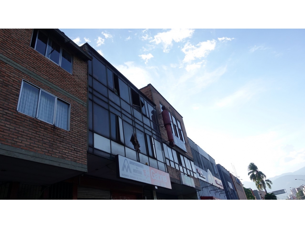 Bodega venta san Juan Frente a makro