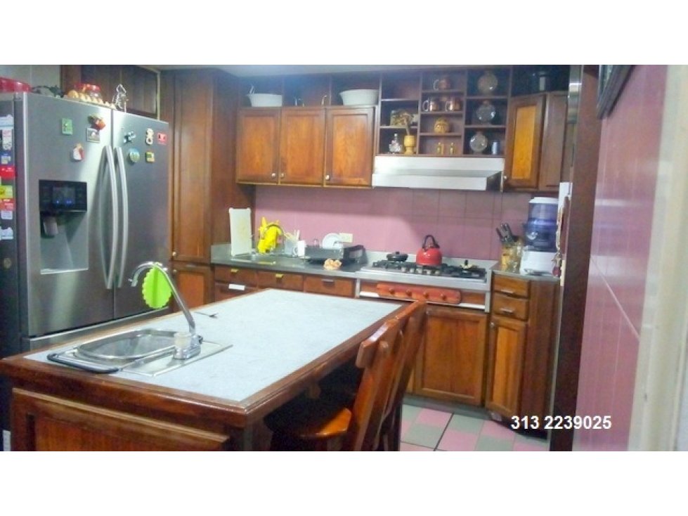 VENDO APARTAMENTO  EN EL CHICO- BOGOTA. (REF. BO/32)