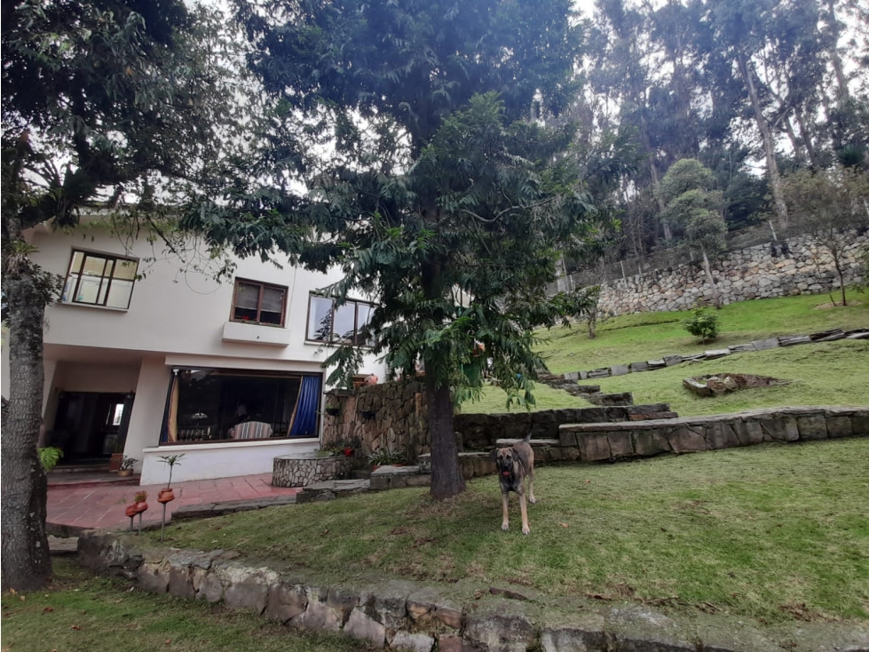 VENTA CASA  BOSQUE DE PINO 5 ALCOBAS