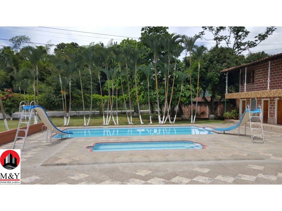 Finca de Recreo en Barbosa Antioquia por día de sol o fin de semana