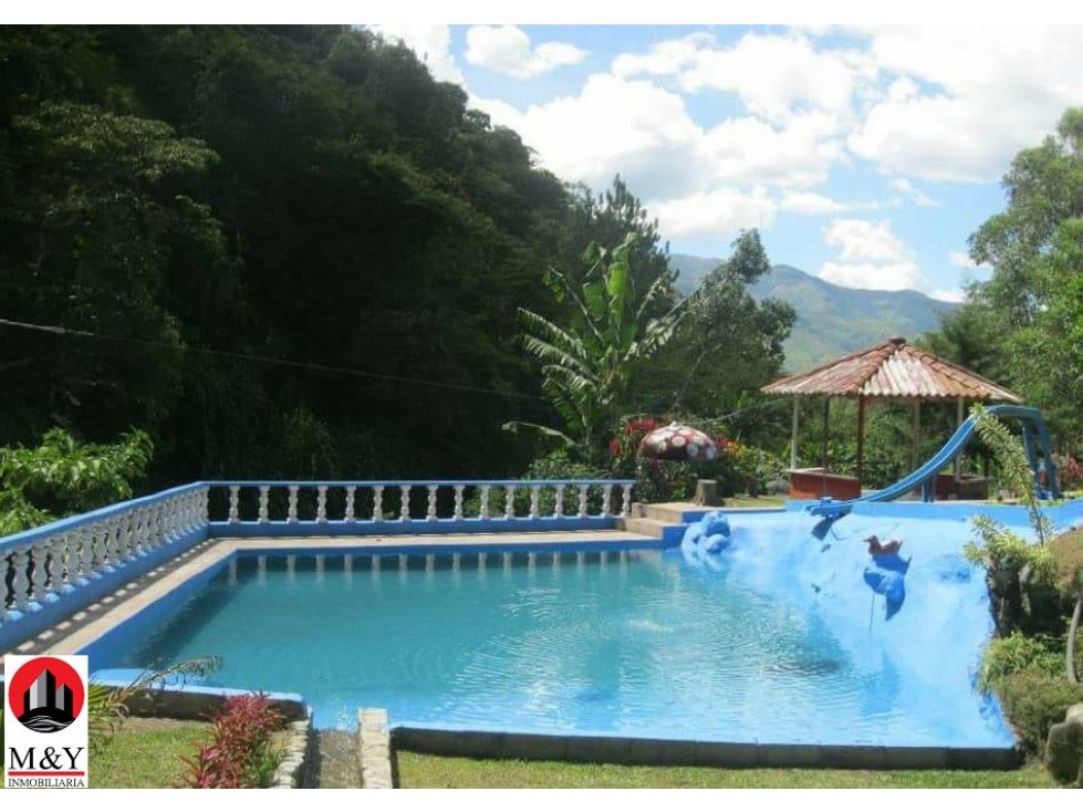 Finca de Recreo en Barbosa Antioquia por día de sol o Fin de semana