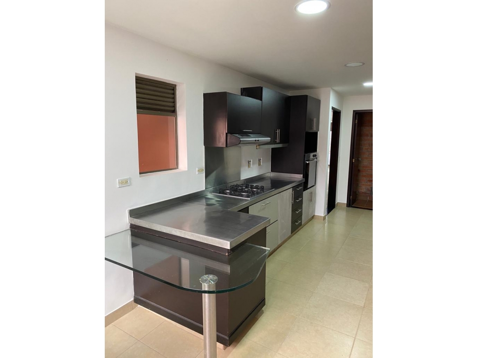 VENTA DE CASA DOS  NIVELES EN SURAMERICA SECTOR VALORIZADO