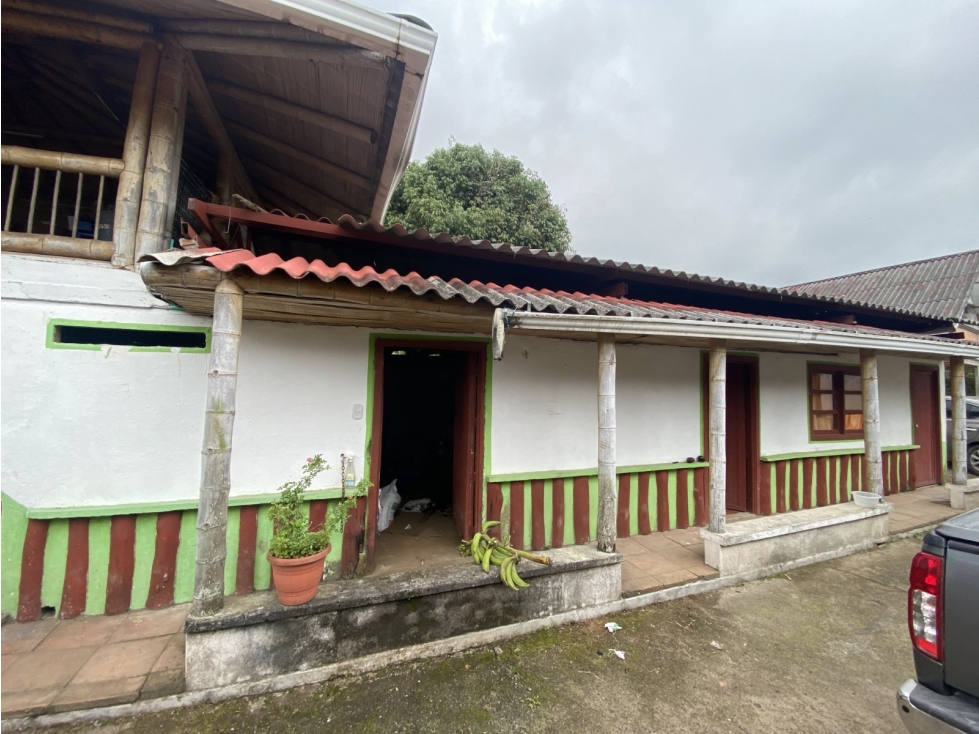 VENTA DE FINCA  VIA FILANDIA-QUIMBAYA QUINDIO