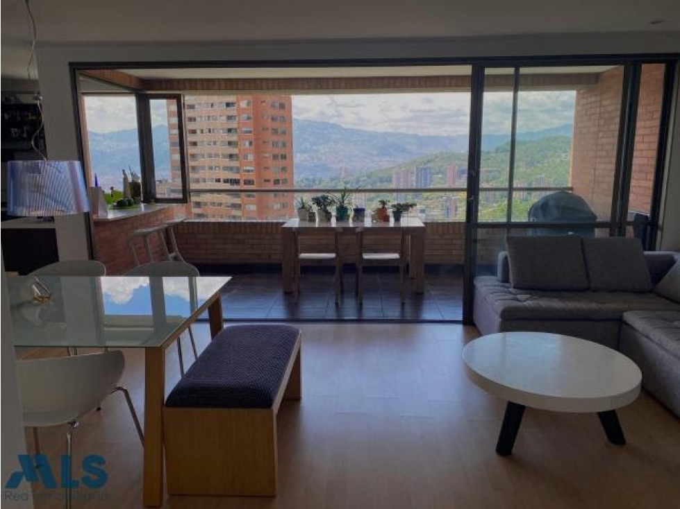 APARTAMENTO EN VENTA EN EL POBLADO LA CALERA