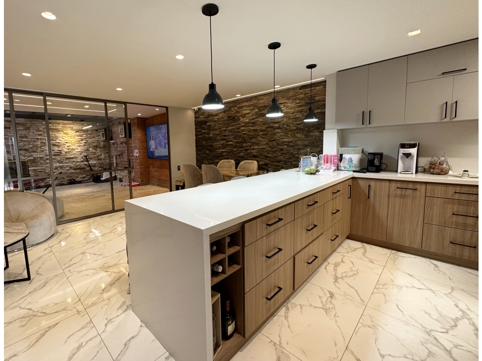 CASA EN VENTA EN ENVIGADO LOMA EL ATRAVESADO