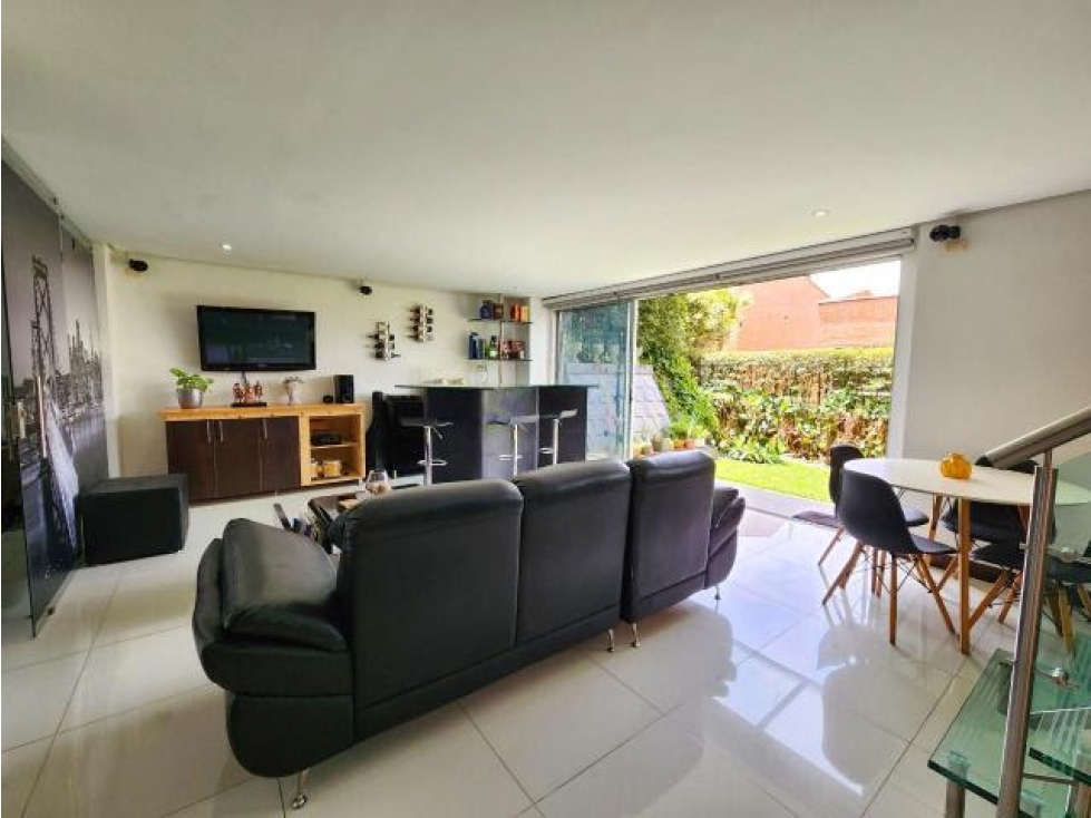 CASA EN VENTA EN ENVIGADO LOMA BENEDICTINOS