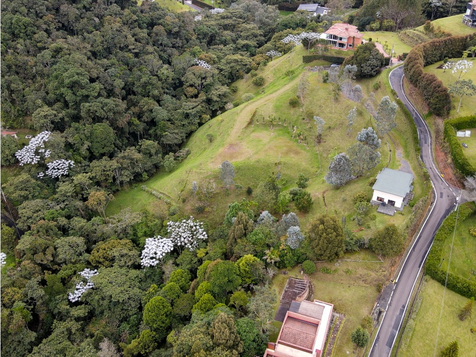 LOTE EN VENTA EN ENVIGADO ALTOS DEL ESCOBERO