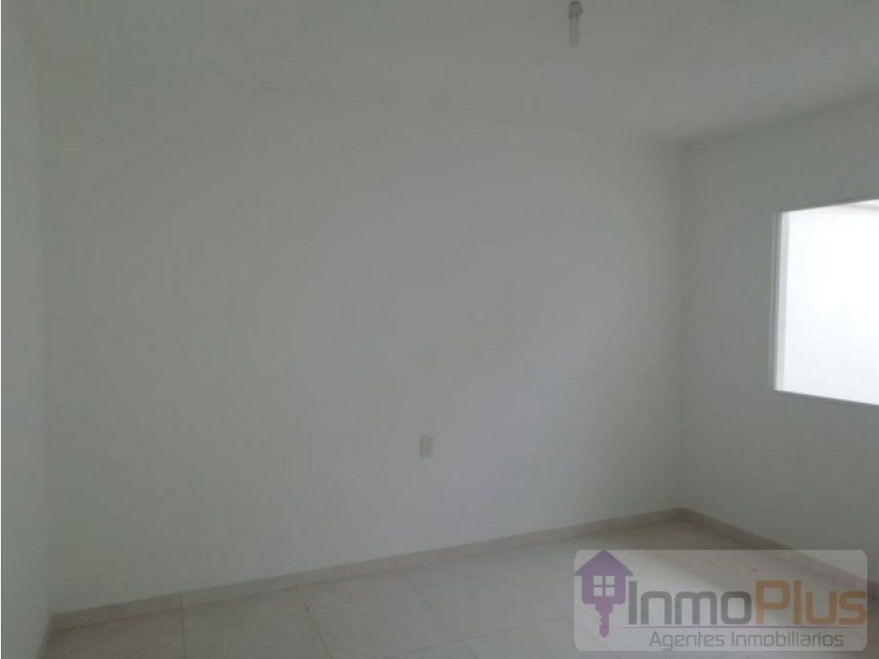 ARRIENDO CASA EN CABECERA