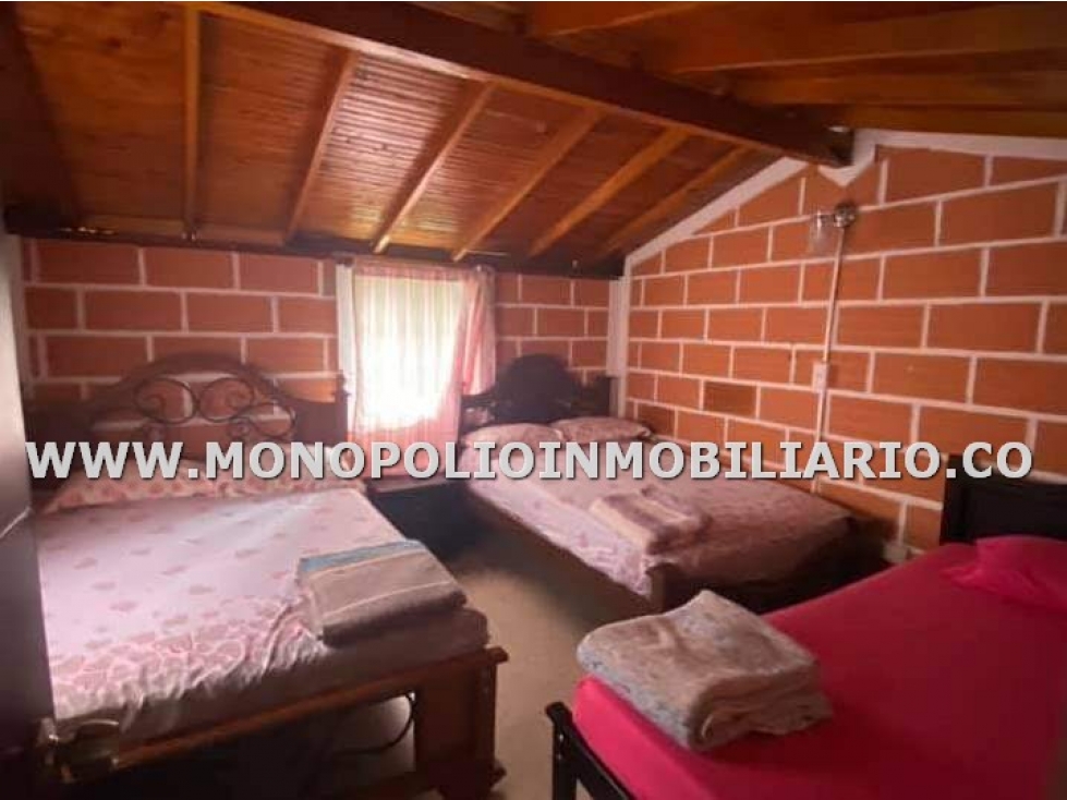 CASA FINCA AMOBLADA EN ARRIENDO- SANTA FE DE ANTIOQUIA COD: 23187