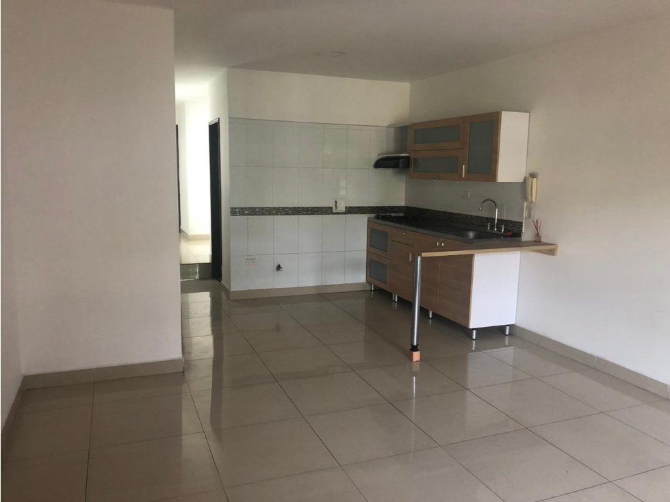 ENCANTADOR APARTAMENTO EN VENTA - SECTOR LA CASTELLANA COD: 20859