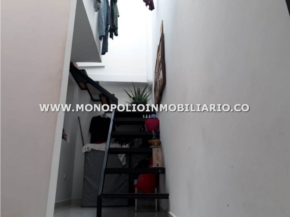 CASA UNIFAMILIAR EN VENTA - SECTOR BALCONES DE SEVILLA, COD: 24474