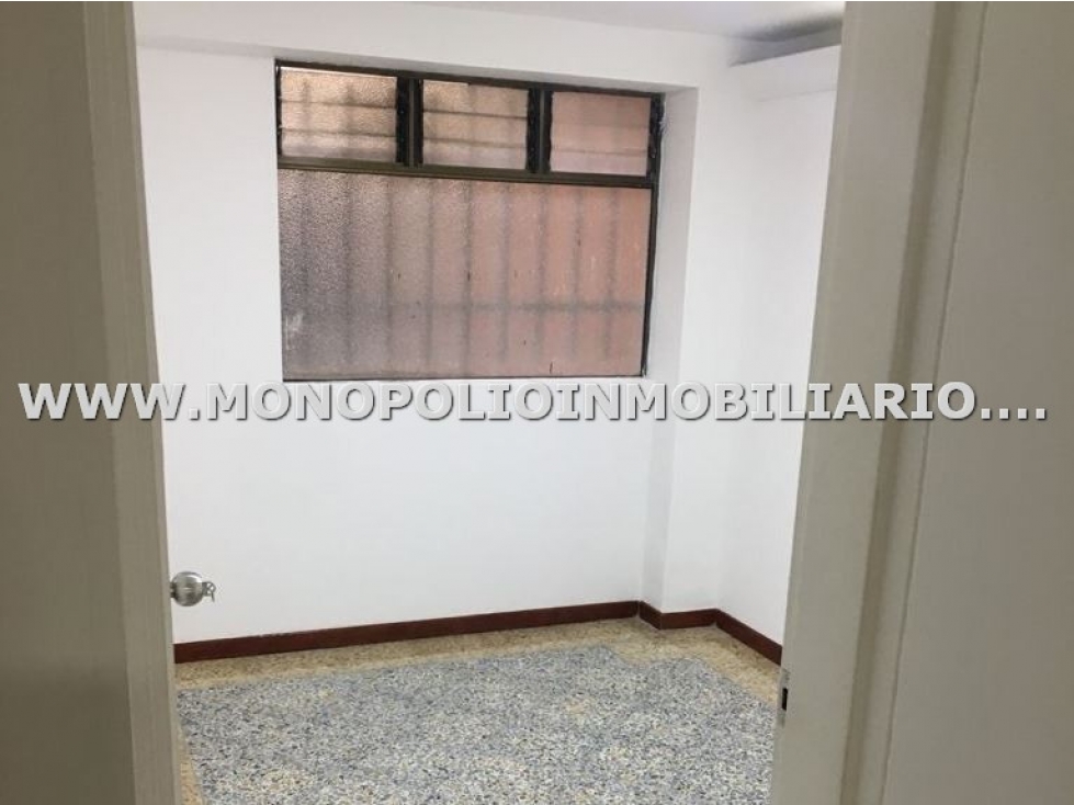 APARTAMENTO EN VENTA - SECTOR LAURELES  COD: 23921