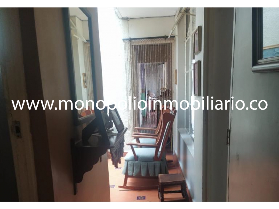 GRANDIOSA CASA BIFAMILIAR EN VENTA - SECTOR LA CASTELLANA COD: 26050