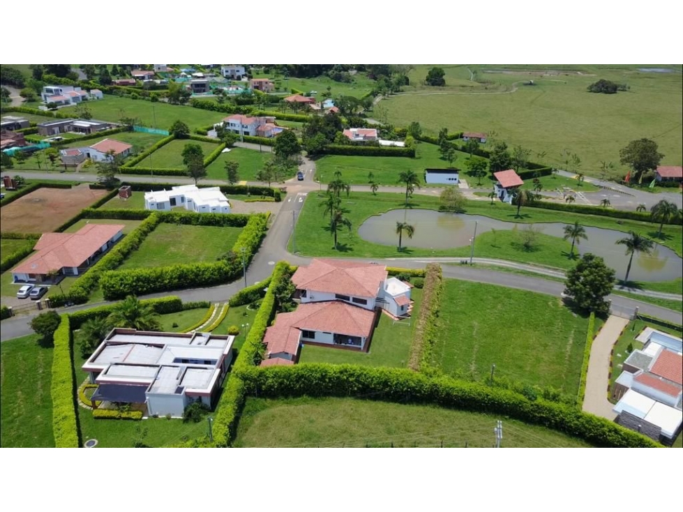 SE VENDE CASA EN JAMUNDI EN CONDOMINIO