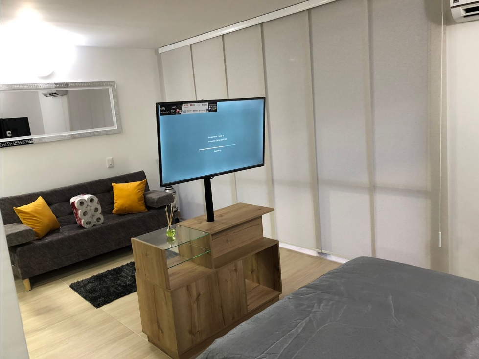 Hermoso apartaestudio en La Flora
