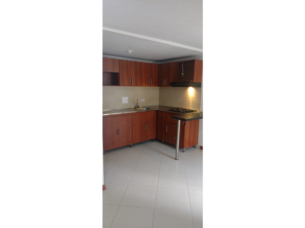 SE VENDE APARTAMENTO SECTOR ALTOS DE GRANADA-CAROLA