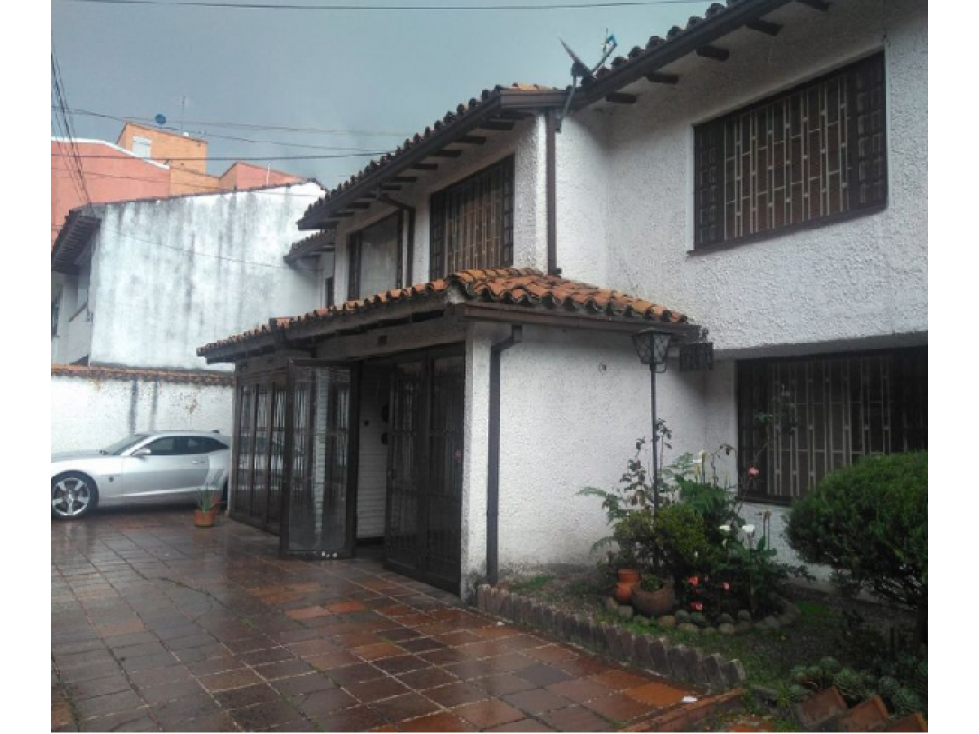 SE VENDE CASA EN EL BATAN.A