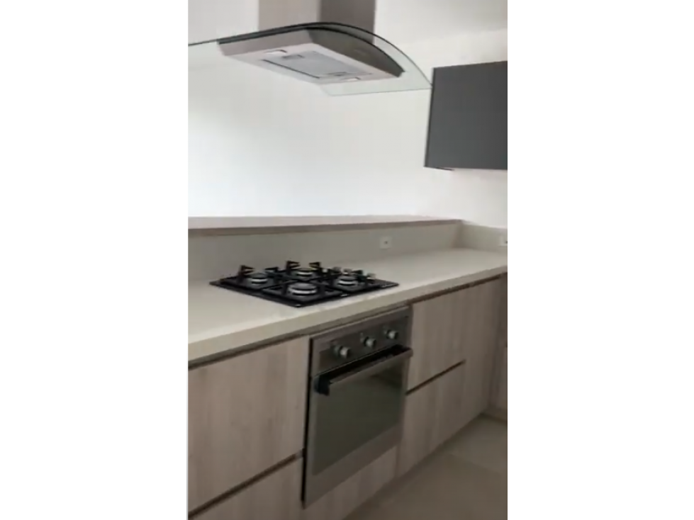 SE VENDE HERMOSO APARTAMENTO EN CONTADOR.P