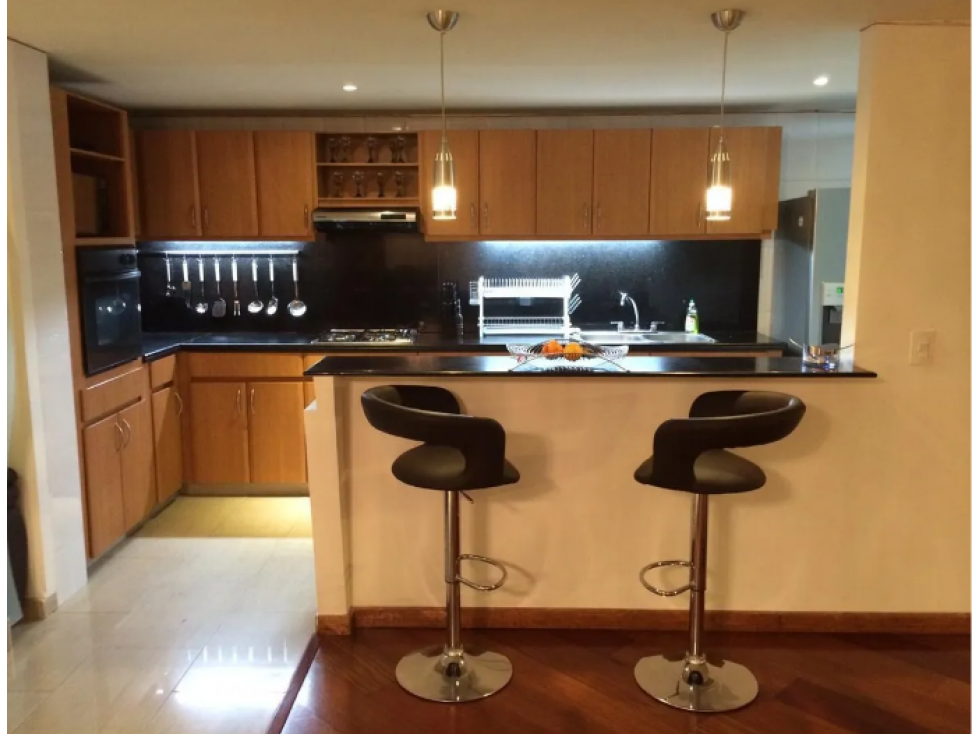SE VENDE APARTAMENTO ARRENDADO EN EL CHICO NORTE. A