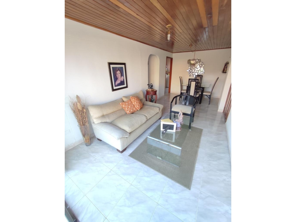 VENDO HERMOSO APARTAMENTO EN ALTOS DEL LIMONAR