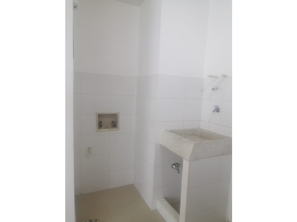 ARRIENDO APARTA ESTUDIO EN ALTOS DE RIOMAR