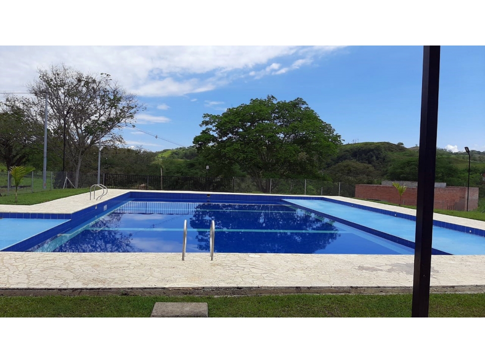 LOTE EN CONJUNTO CAMPESTRE VÍA A MEDELLÍN