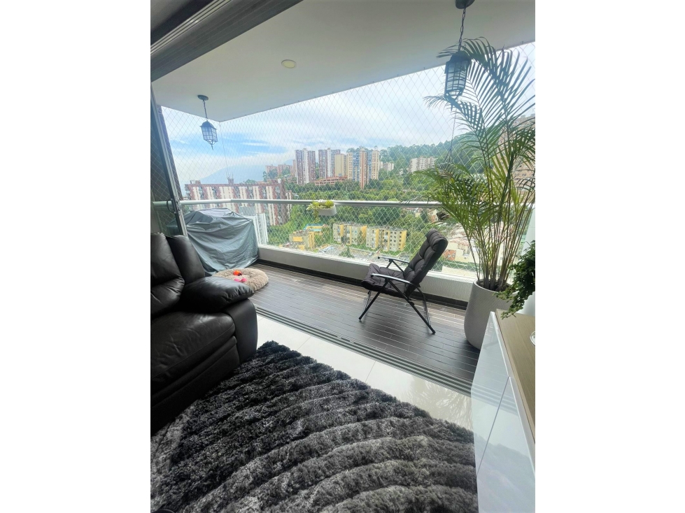 Apartamento en venta en El Poblado Loma del Indio