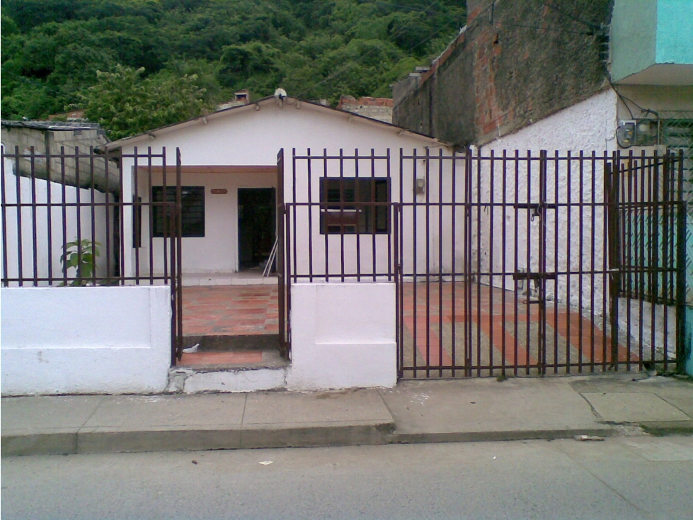 39011 - Casa para Venta en el Sector Toril, Pie de la Popa