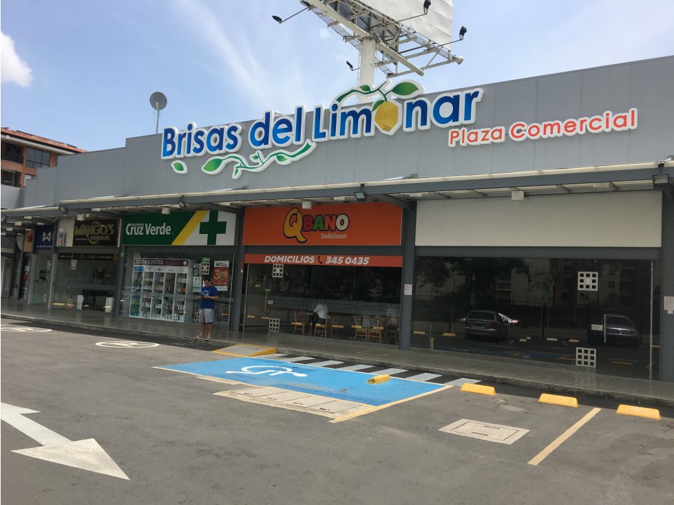 SE ARRIENDA LOCAL PLAZA COMERCIAL BRISAS DEL LIMONAR