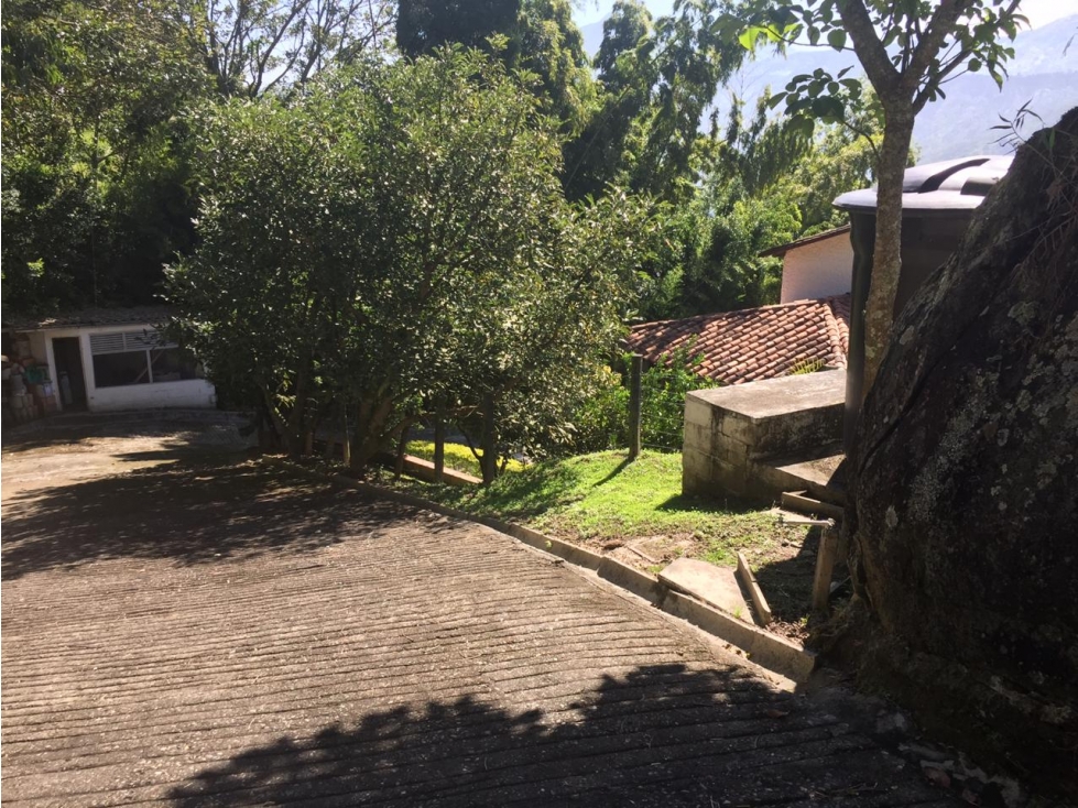 FINCA INDEPENDIENTE EN VENTA, HATILLO, BARBOSA